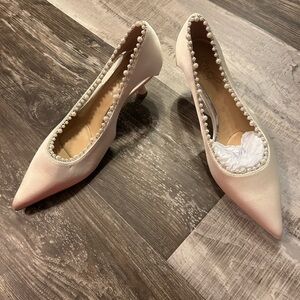 Badgley Mischka Elegant Pearl-Trimmed Pink Heels